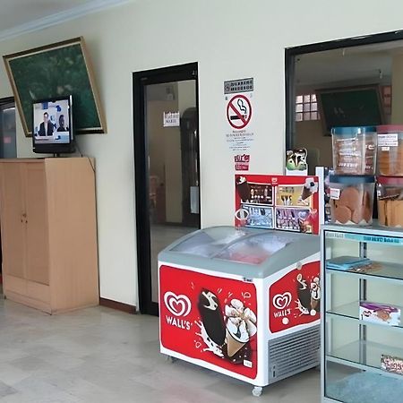 Hotel Lautze Indah Jakarta Bagian luar foto