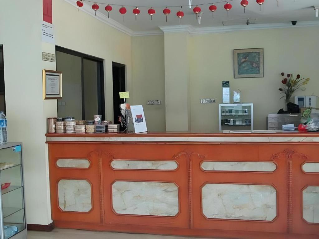 Hotel Lautze Indah Jakarta Bagian luar foto