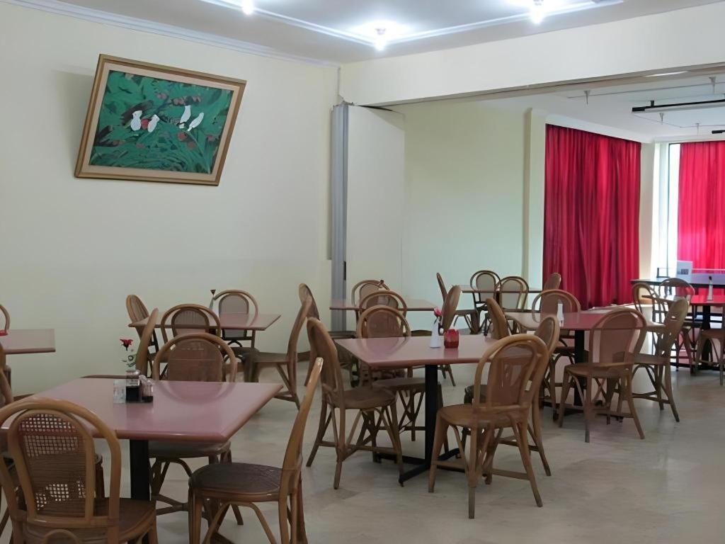Hotel Lautze Indah Jakarta Bagian luar foto