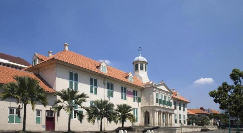 Hotel Lautze Indah Jakarta Bagian luar foto