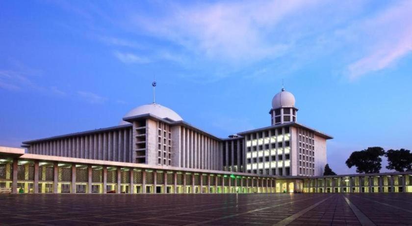 Hotel Lautze Indah Jakarta Bagian luar foto