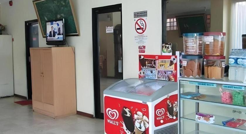 Hotel Lautze Indah Jakarta Bagian luar foto